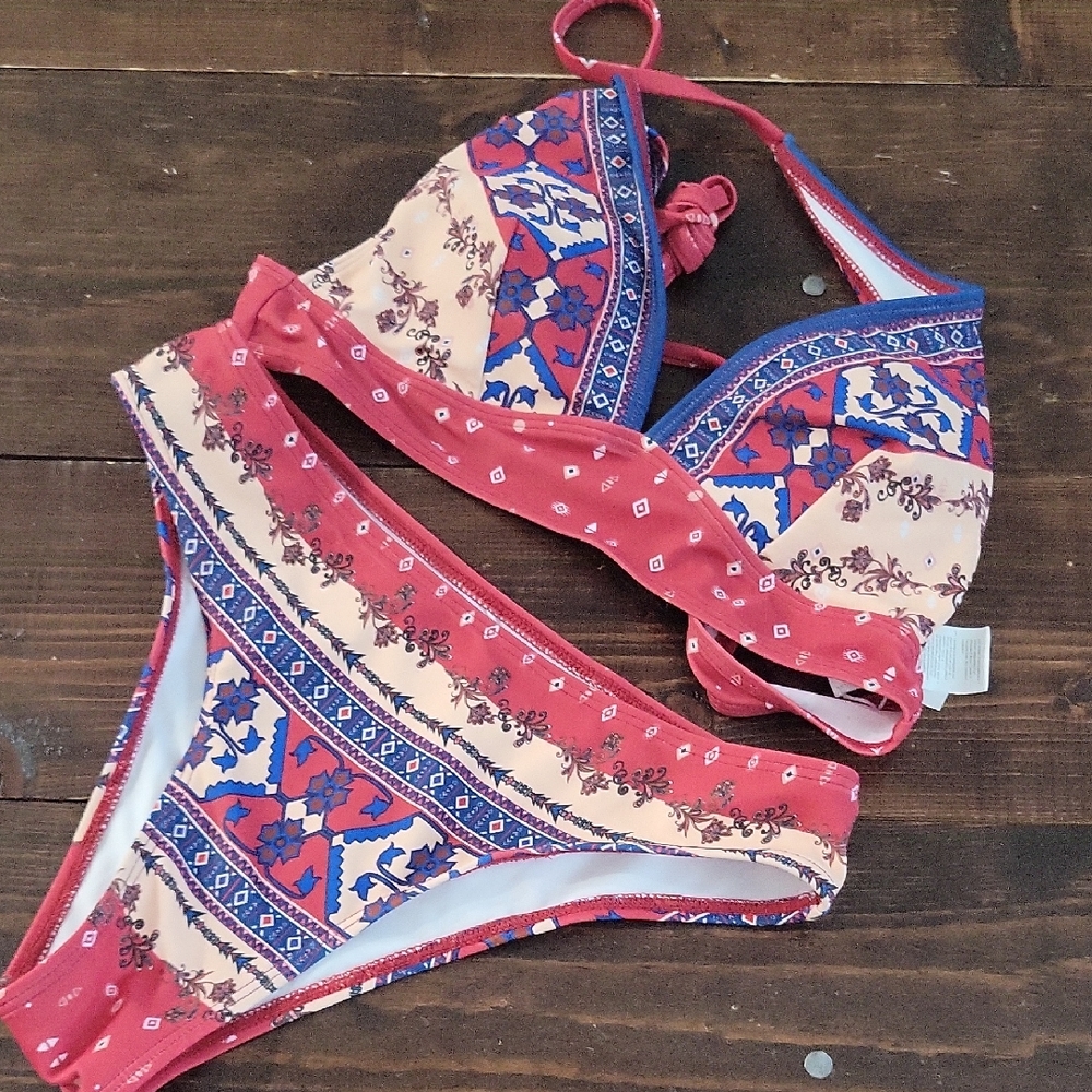 Cupshe Red and Blue Boho Bikini Set